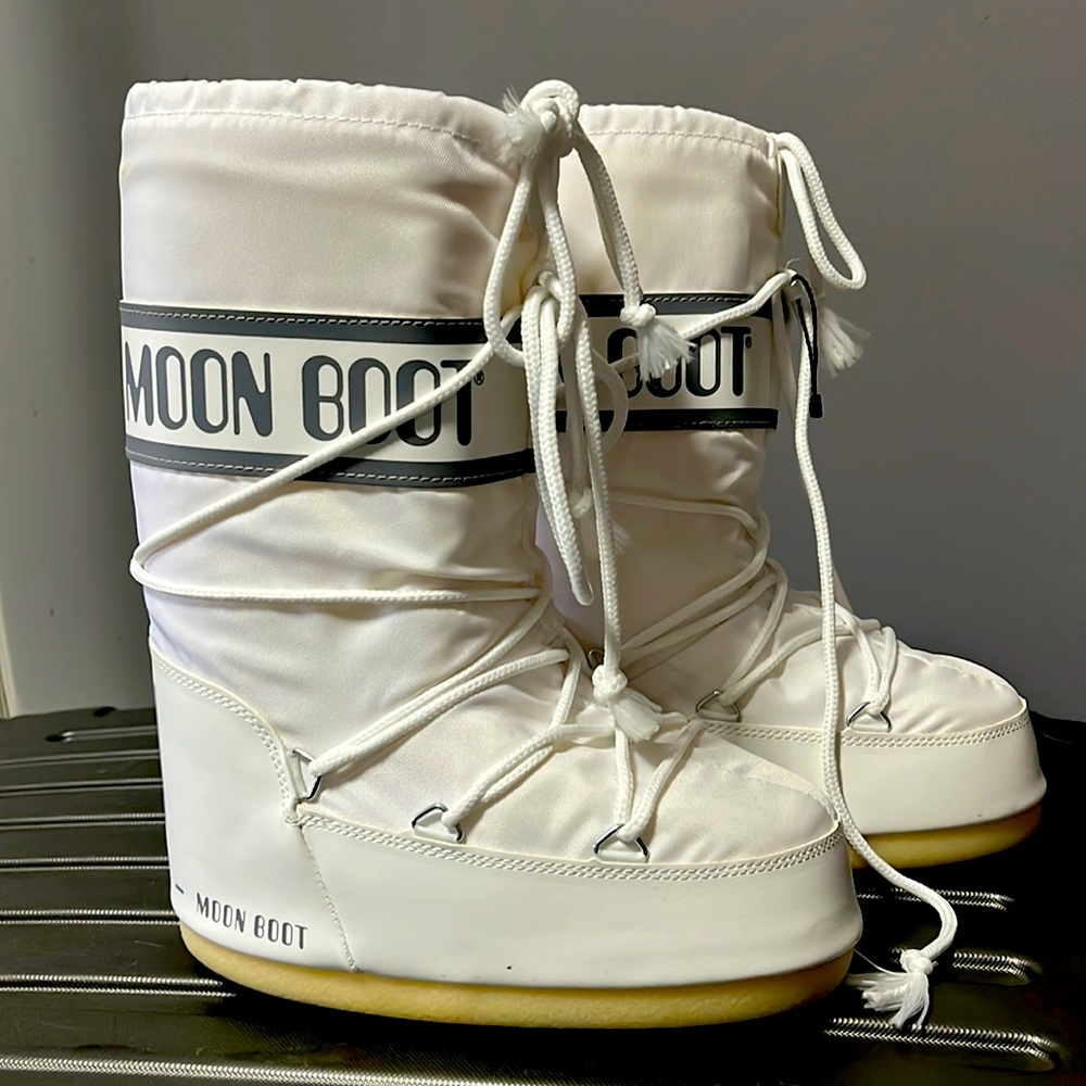 ICON WHITE NYLON BOOTS